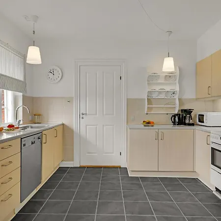 3 Bedroom In Holiday home *